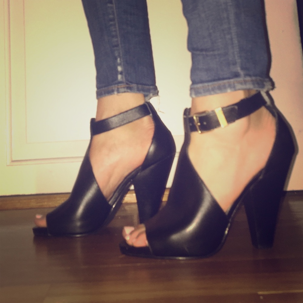 Steve Madden Alycce Black Leather